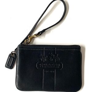 Vintage Classic Coach Black Leather wristlet